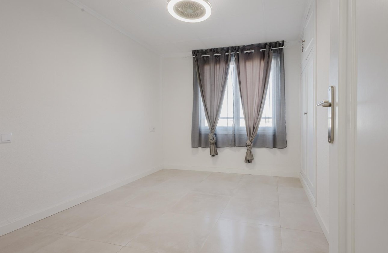 Resale - Apartment / flat - Torrevieja