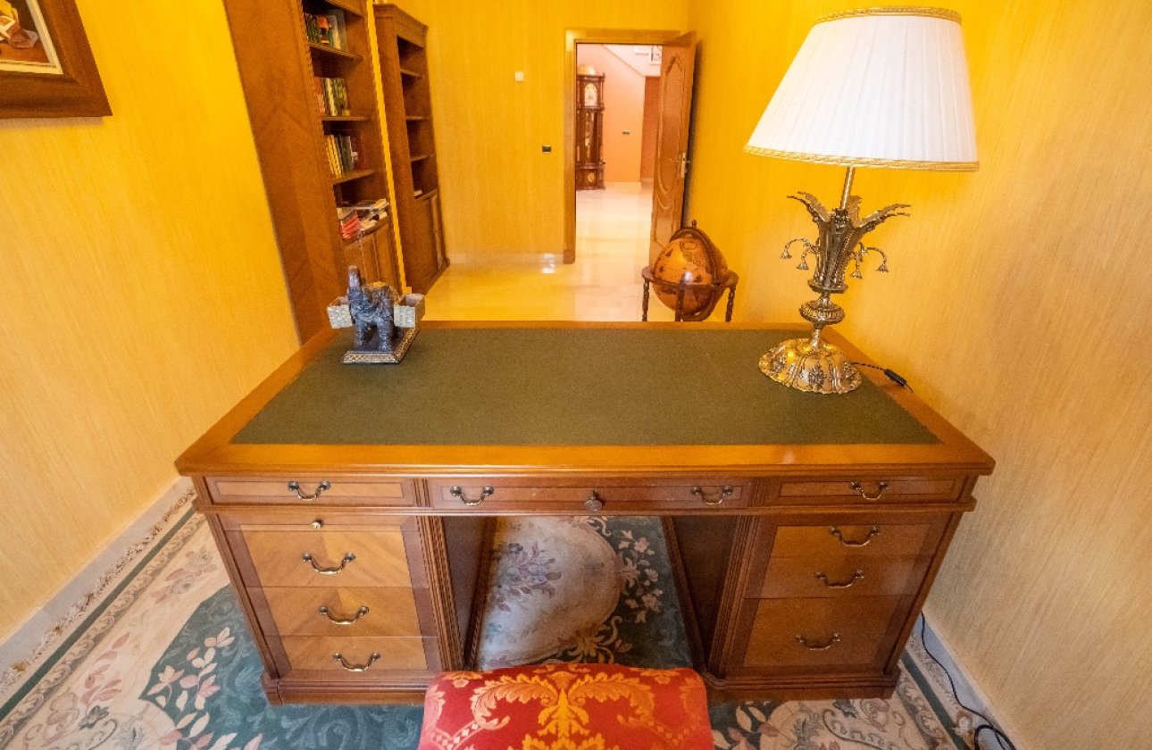 Resale - Villa - Campoamor