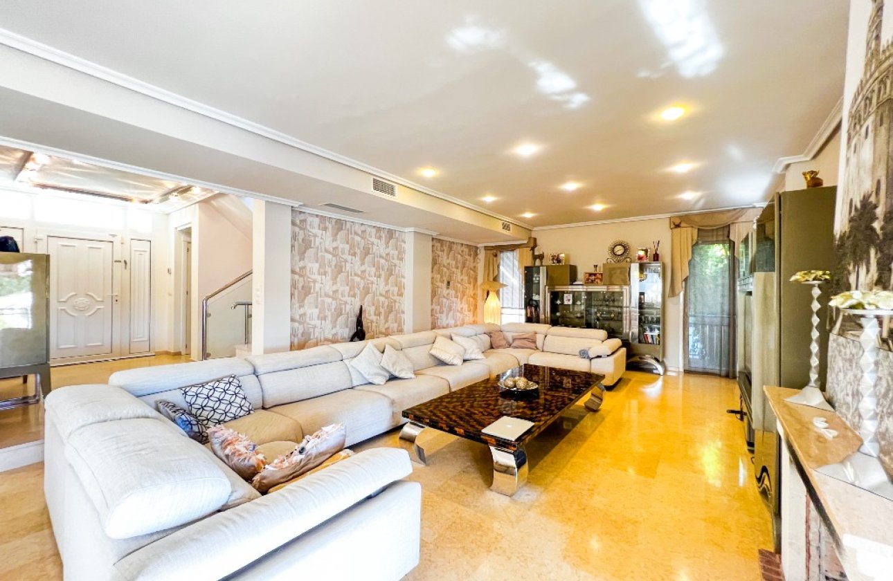 Reventa - Villa - La Mata