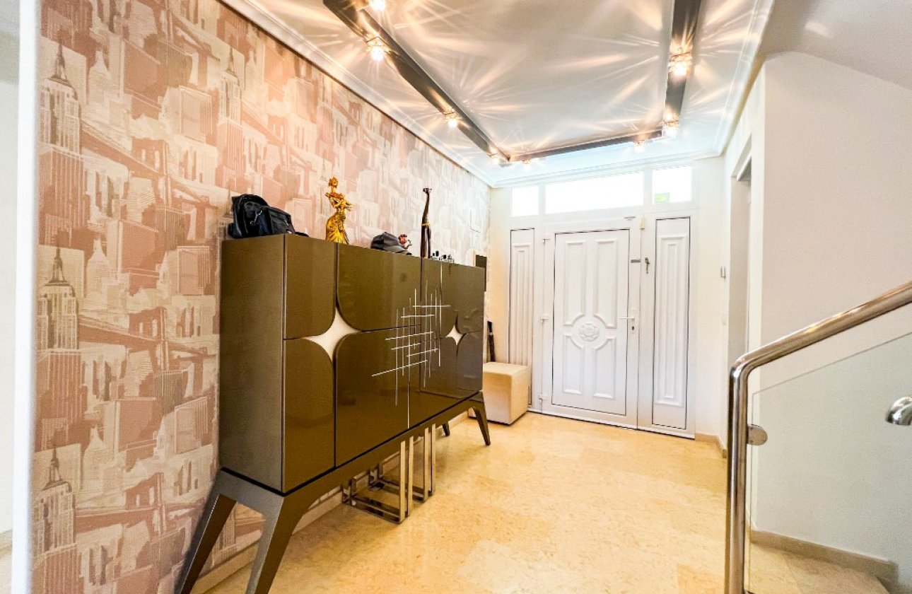 Reventa - Villa - La Mata