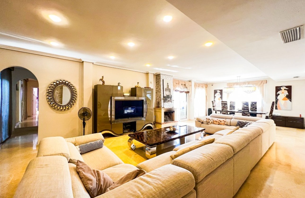 Reventa - Villa - La Mata