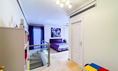 Reventa - Villa - La Mata