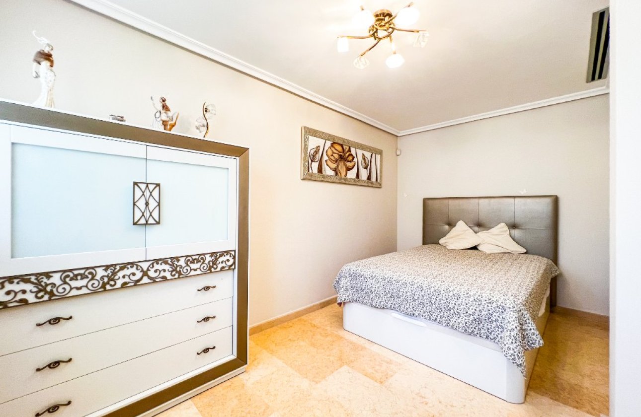 Reventa - Villa - La Mata