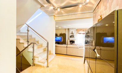 Reventa - Villa - La Mata