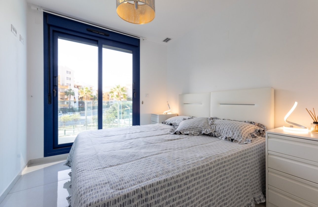 Resale - Apartment / flat - Punta Prima - Sea Senses