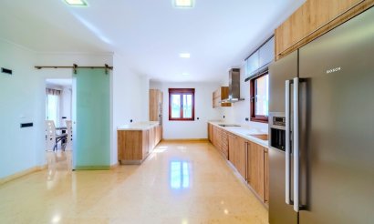 Resale - Villa - Cabo Roig