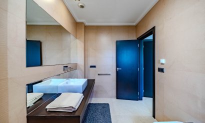 Resale - Villa - Cabo Roig