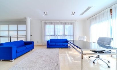 Resale - Villa - Cabo Roig