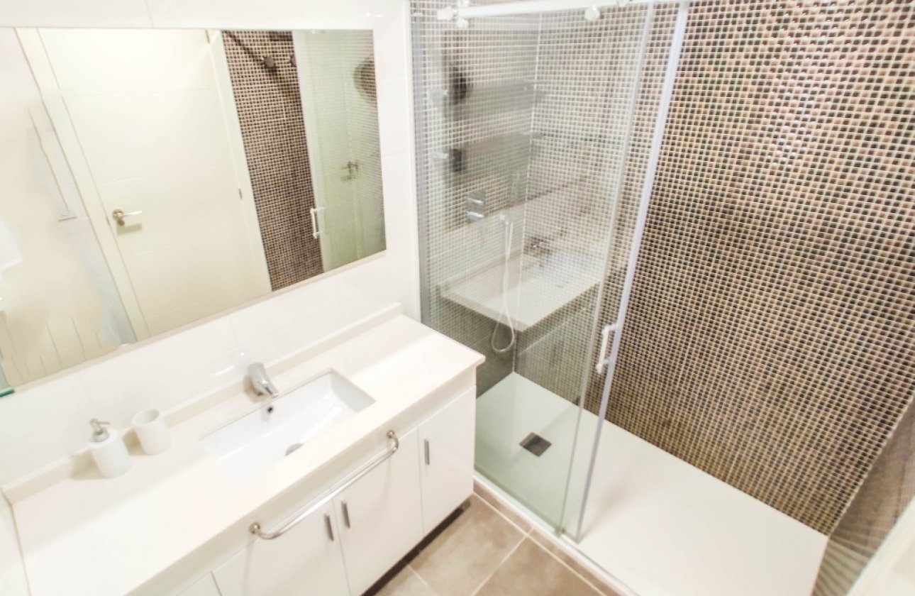 Resale - Penthouse - Punta Prima