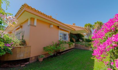 Reventa - Villa - Campoamor