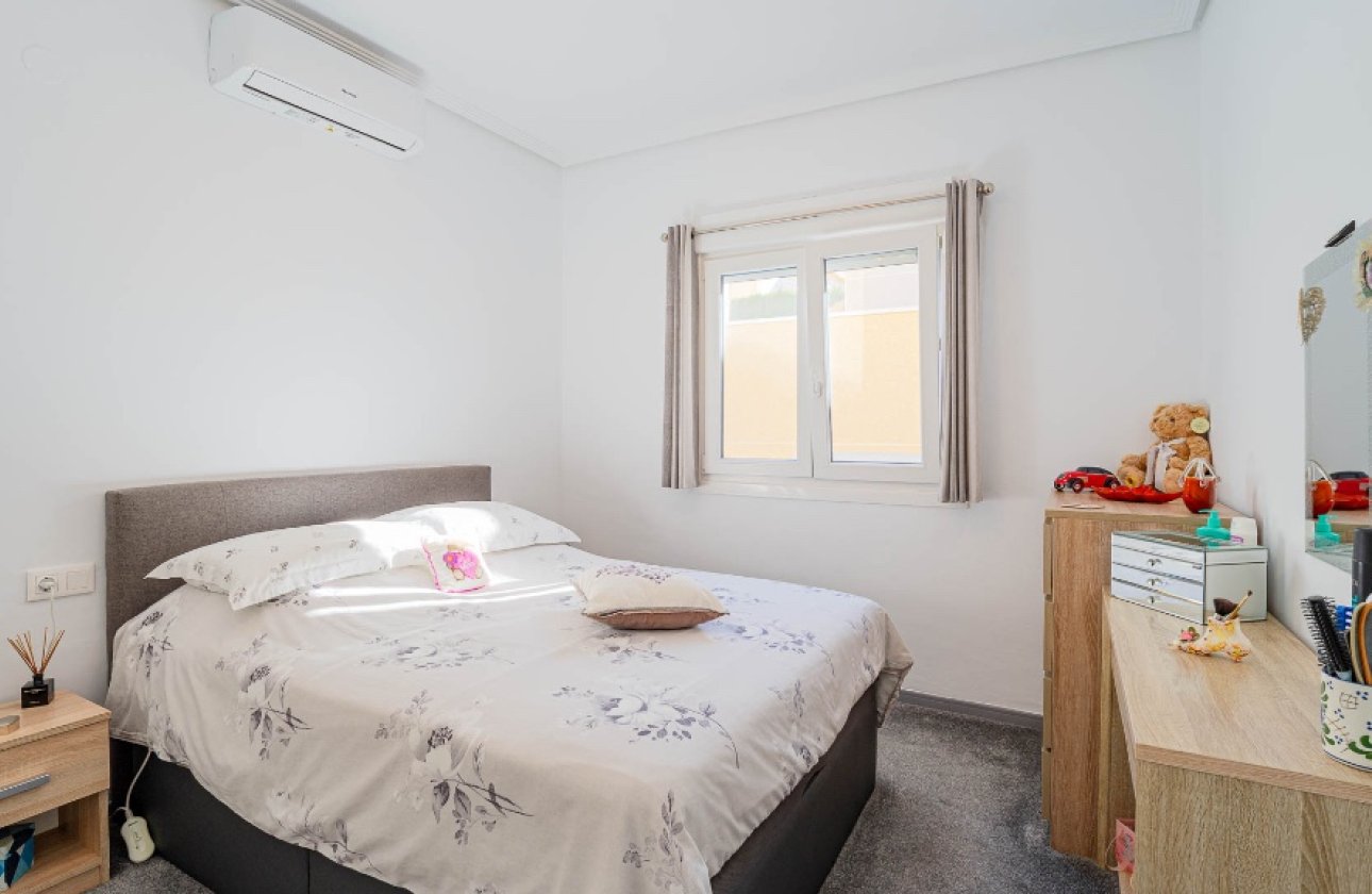 Reventa - Villa - Orihuela Costa - Los Altos