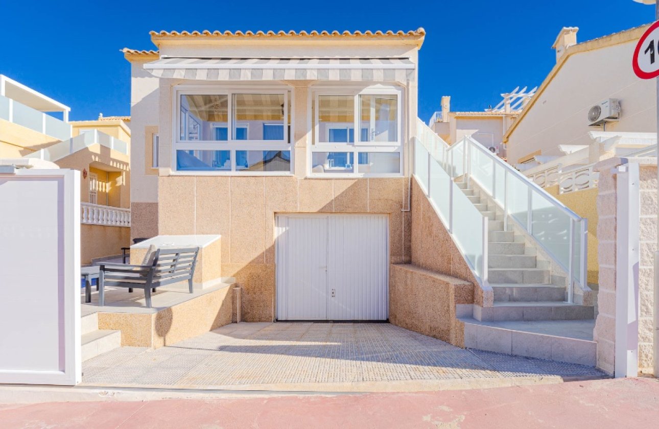 Reventa - Villa - Orihuela Costa - Los Altos