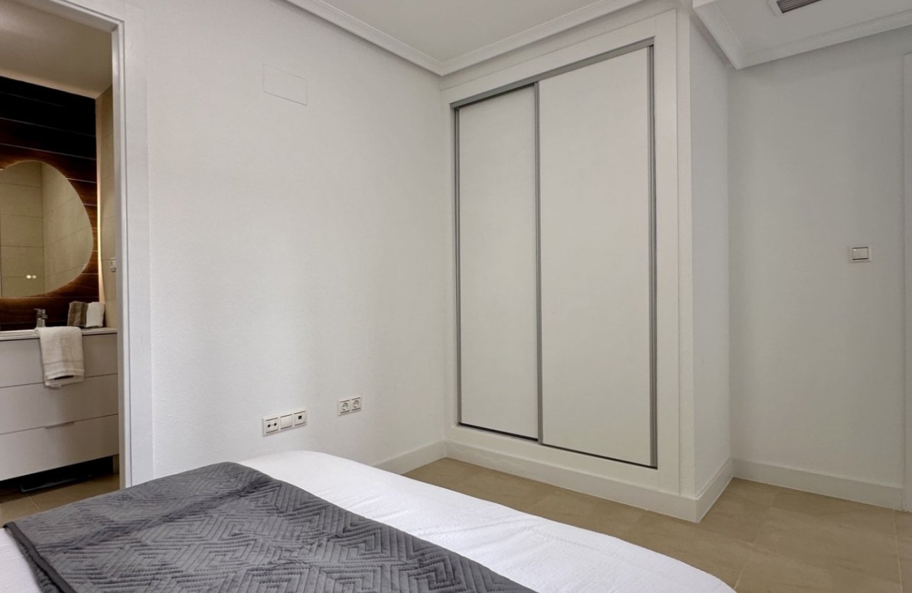 Resale - Apartment / flat - Torrevieja