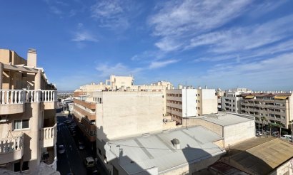 Resale - Apartment / flat - Torrevieja