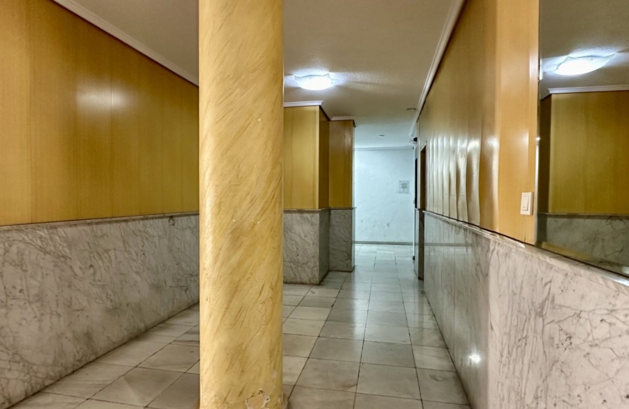 Resale - Apartment / flat - Torrevieja