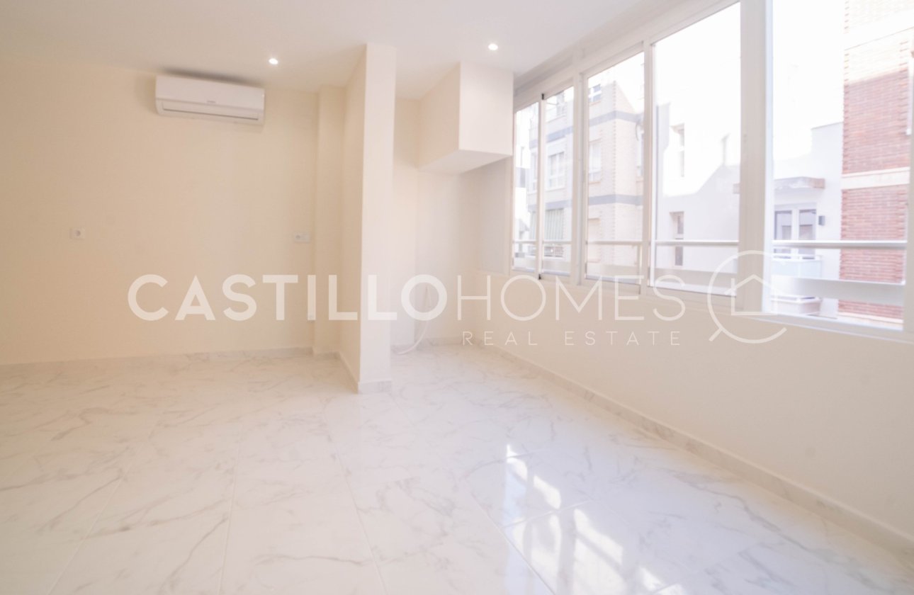 Resale - Apartment / flat - Torrevieja - Centro