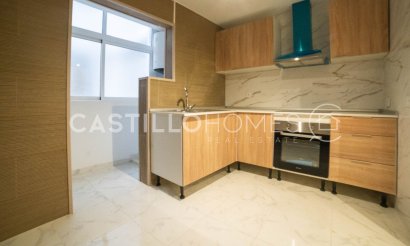 Resale - Apartment / flat - Torrevieja - Centro