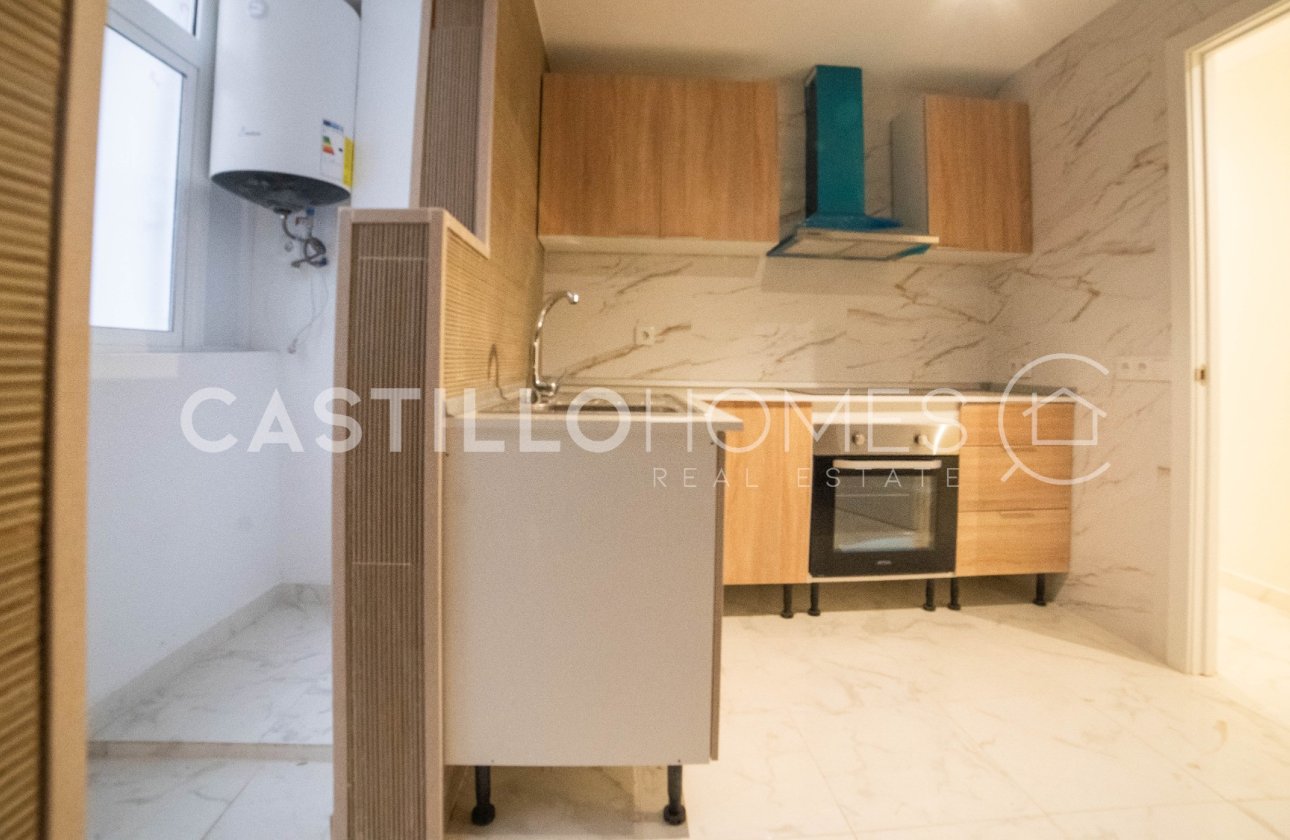 Resale - Apartment / flat - Torrevieja - Centro