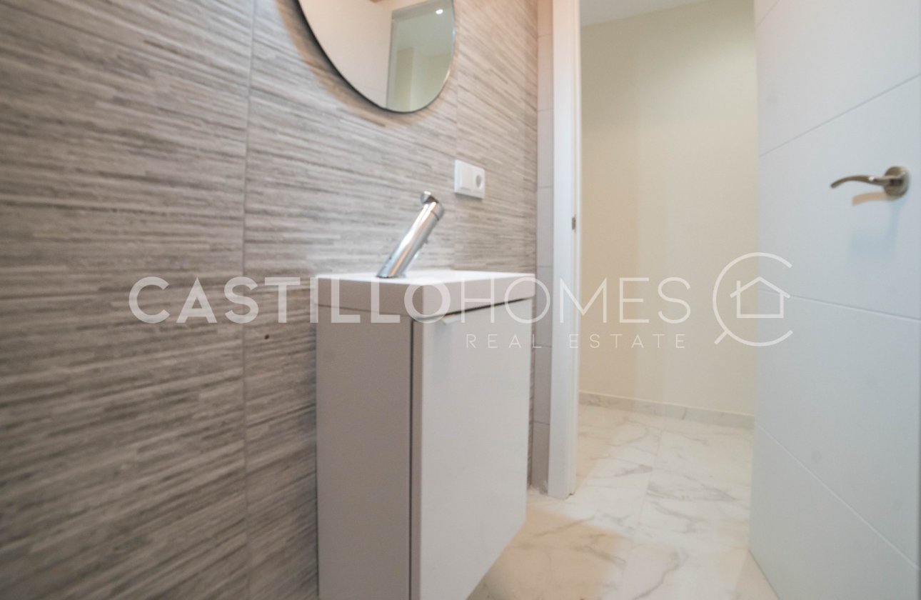 Resale - Apartment / flat - Torrevieja - Centro