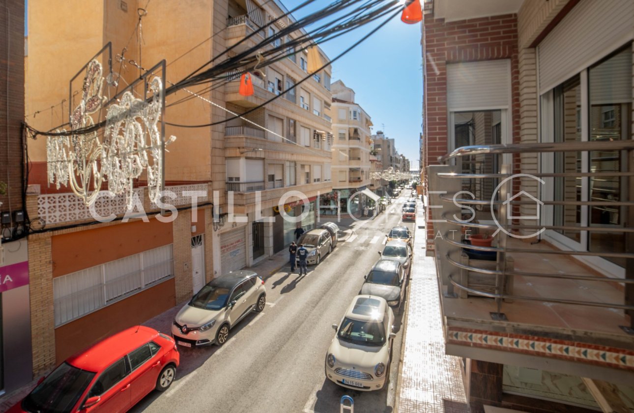 Resale - Apartment / flat - Torrevieja - Centro