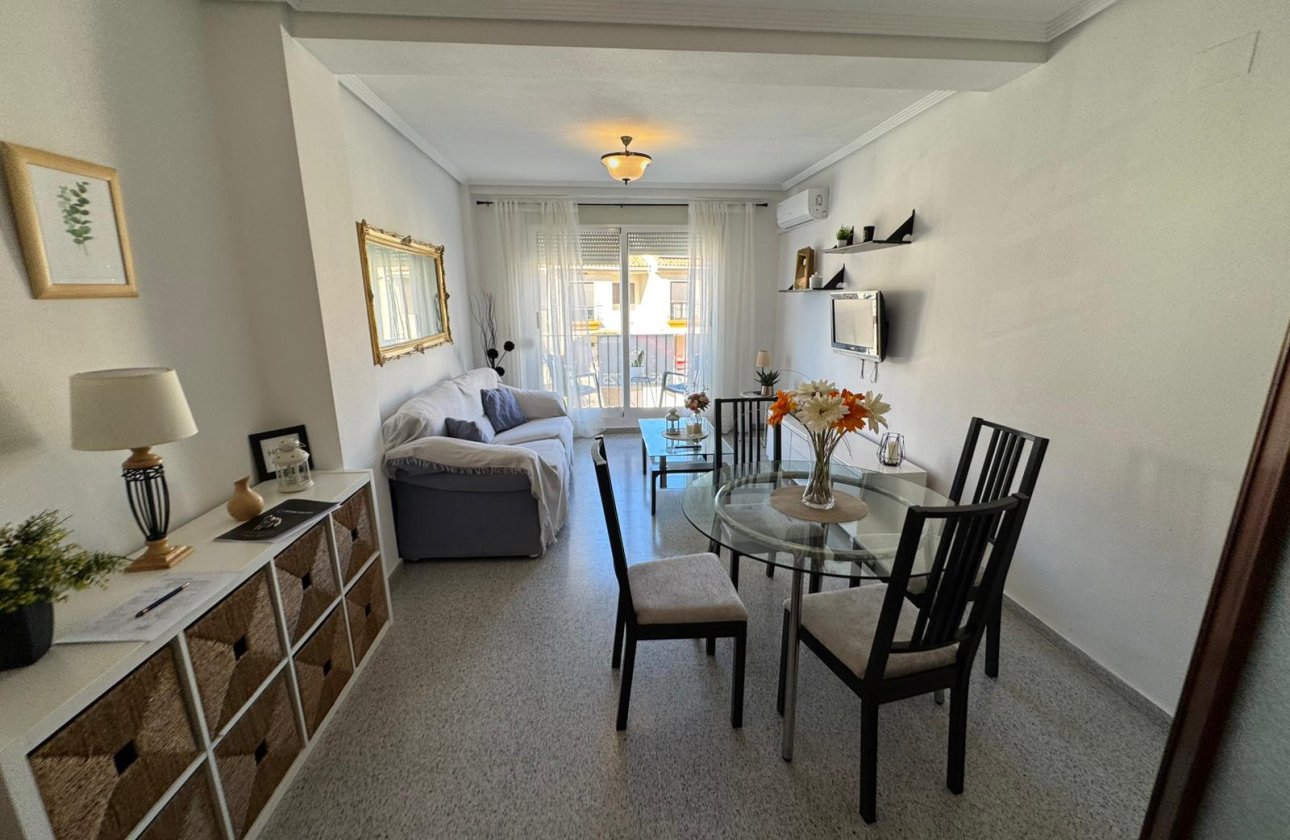 Resale - Apartment / flat - San Miguel de Salinas