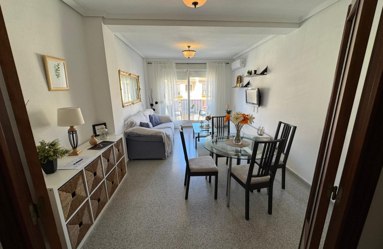 Resale - Apartment / flat - San Miguel de Salinas