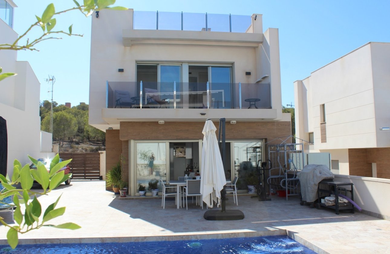 Resale - Villa - San Miguel de Salinas