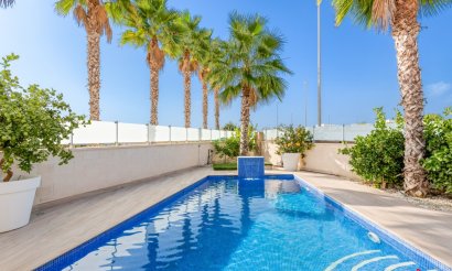 Resale - Villa - Cabo Roig