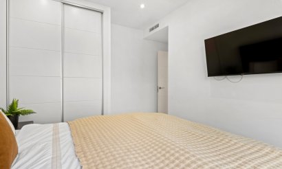 Resale - Villa - Cabo Roig