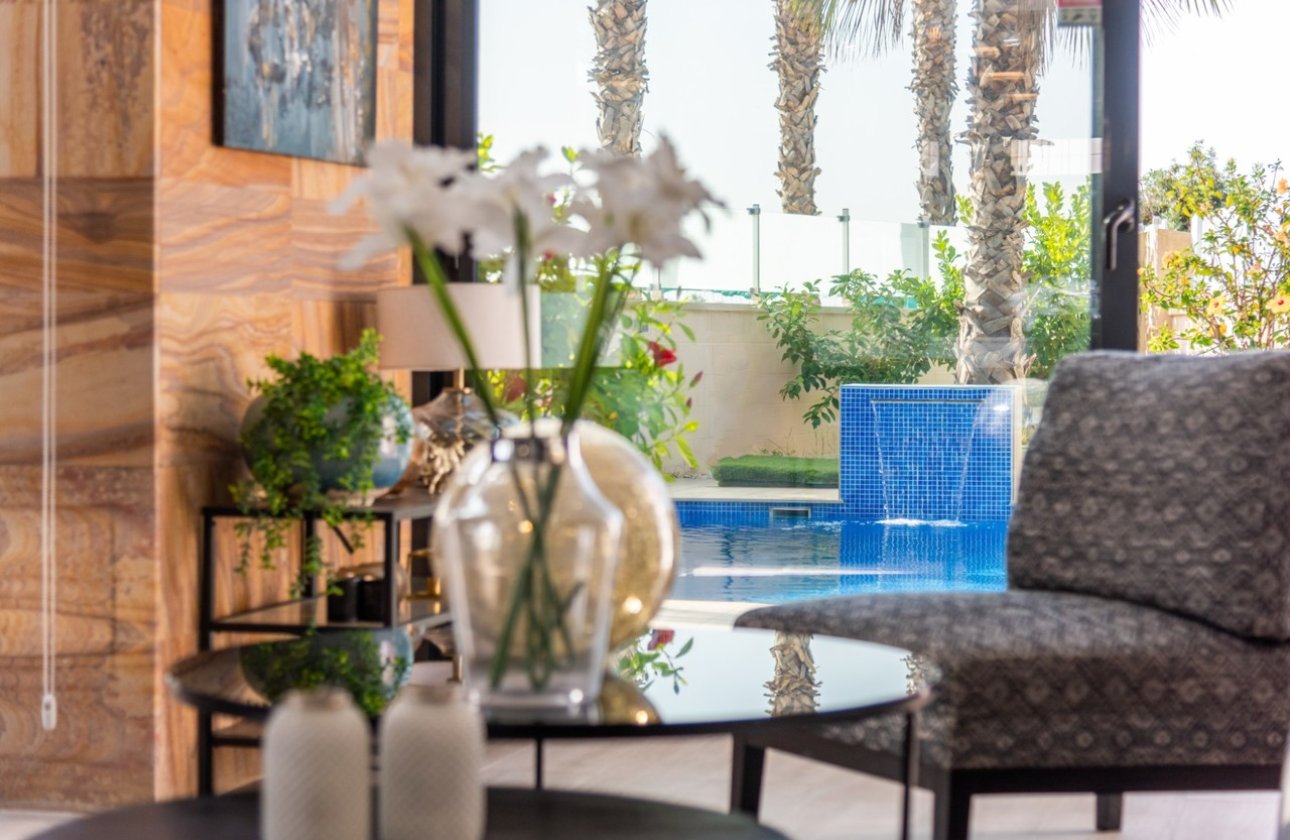 Resale - Villa - Cabo Roig