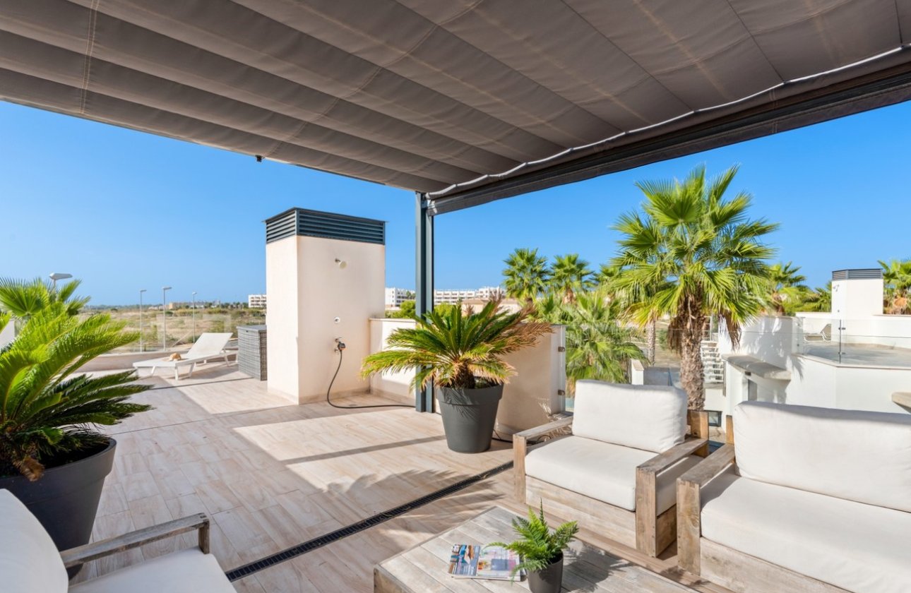 Resale - Villa - Cabo Roig