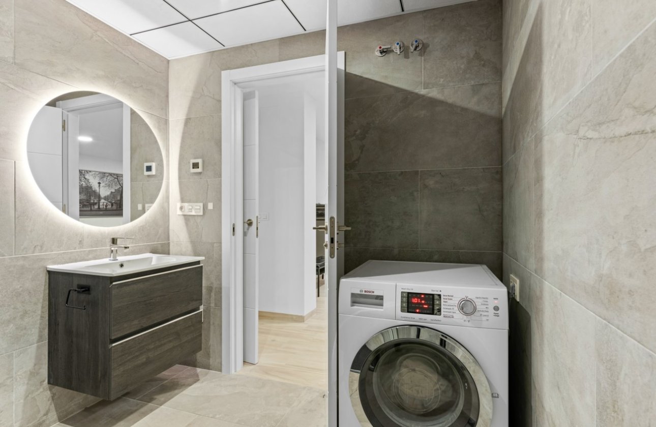 Resale - Villa - Cabo Roig