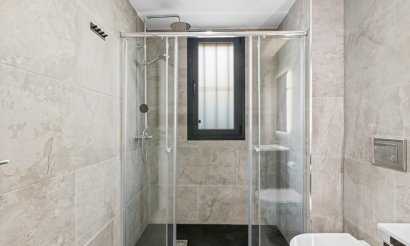 Resale - Villa - Cabo Roig