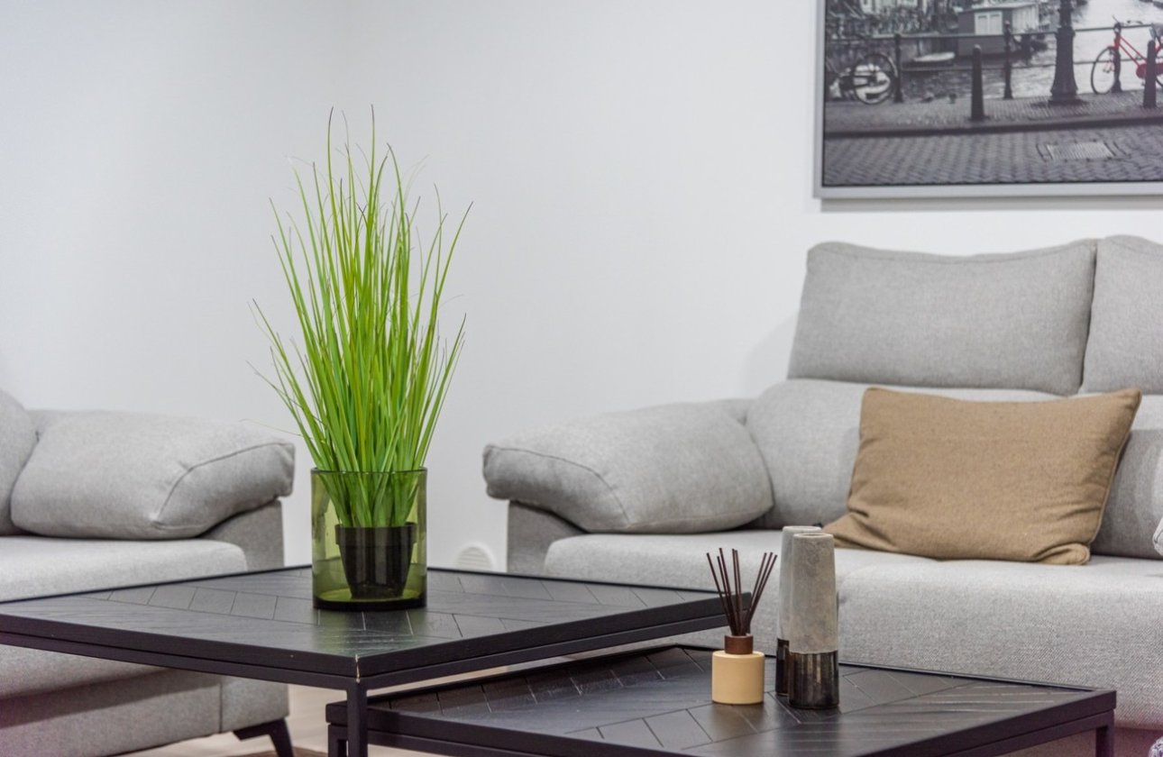 Resale - Villa - Cabo Roig