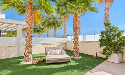 Resale - Villa - Cabo Roig