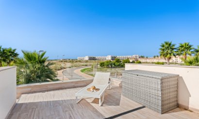 Resale - Villa - Cabo Roig