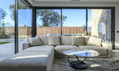 Resale - Villa - Las Colinas Golf Resort