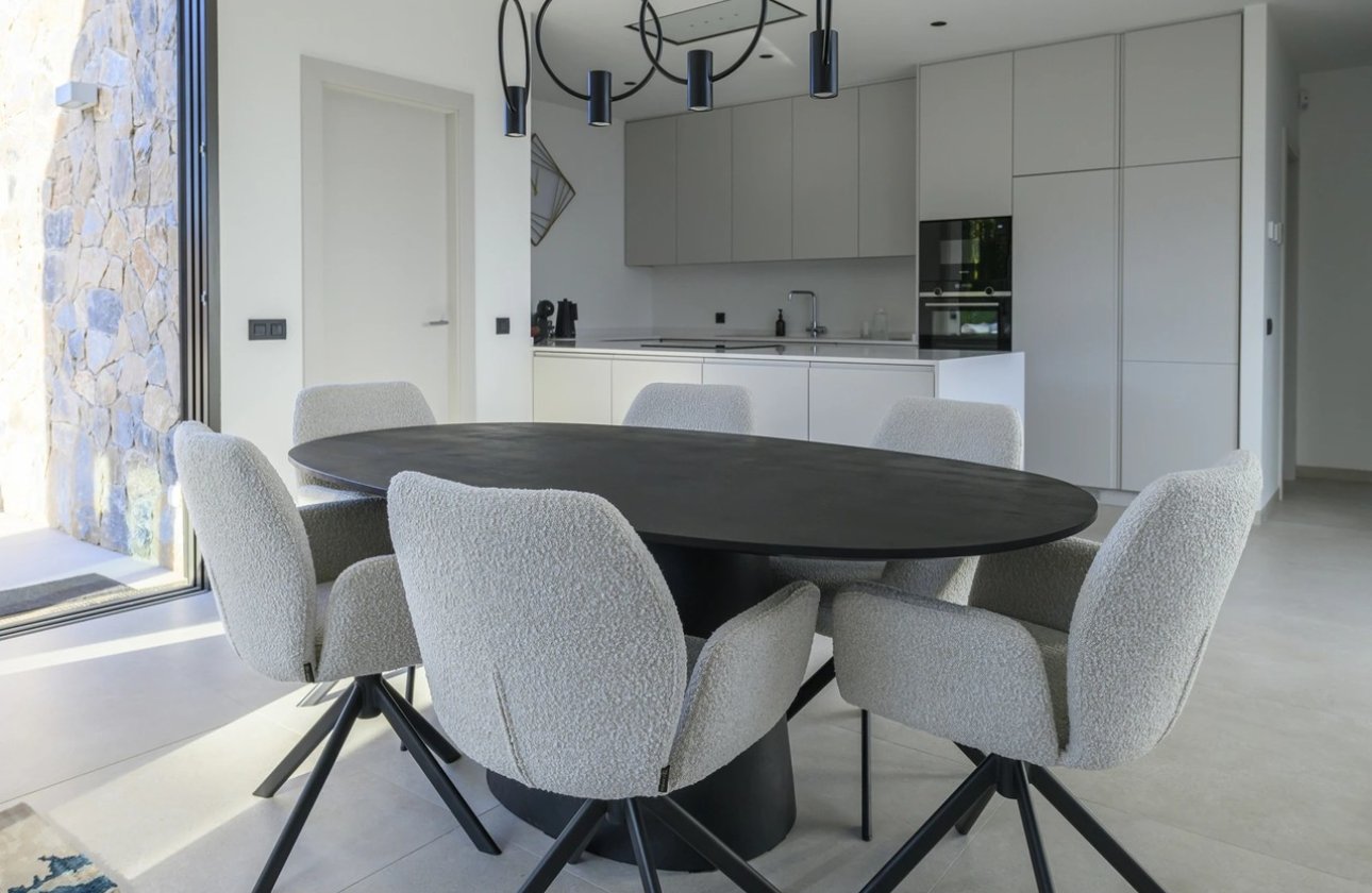 Resale - Villa - Las Colinas Golf Resort