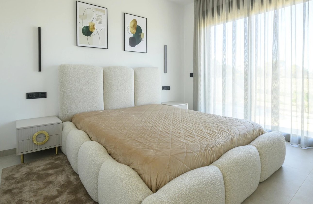 Resale - Villa - Las Colinas Golf Resort