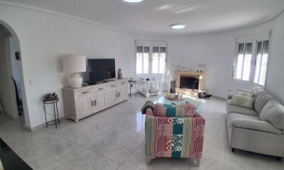 Resale - Villa - Rojales