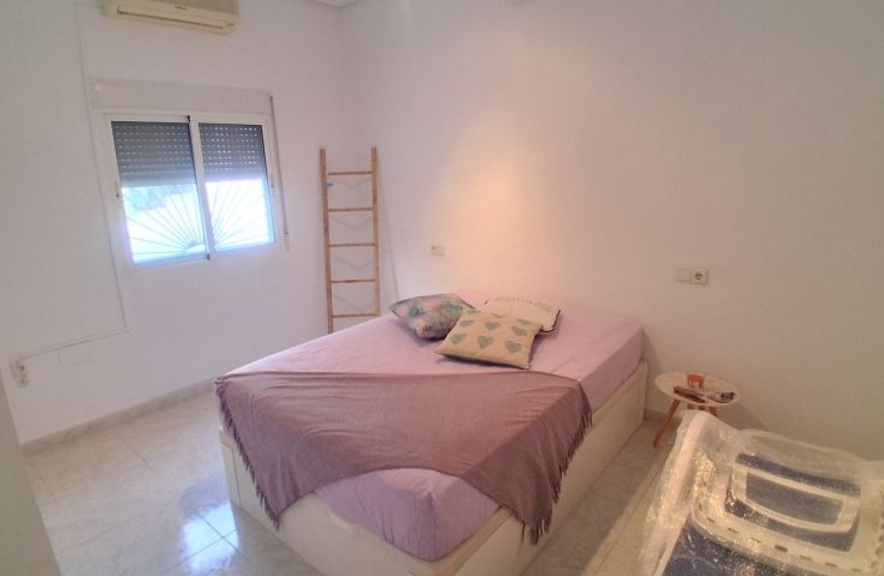 Resale - Villa - Rojales