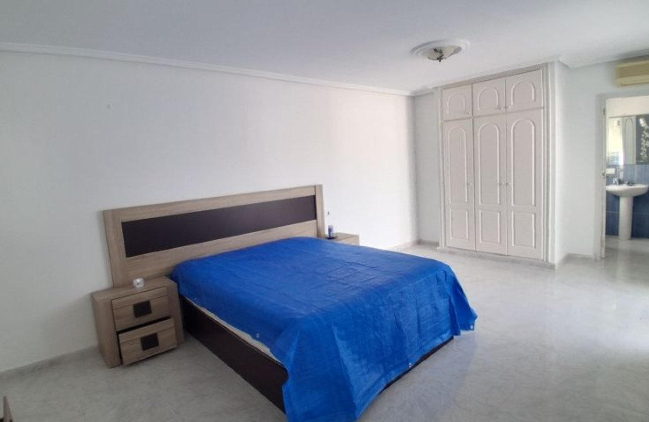 Resale - Villa - Rojales