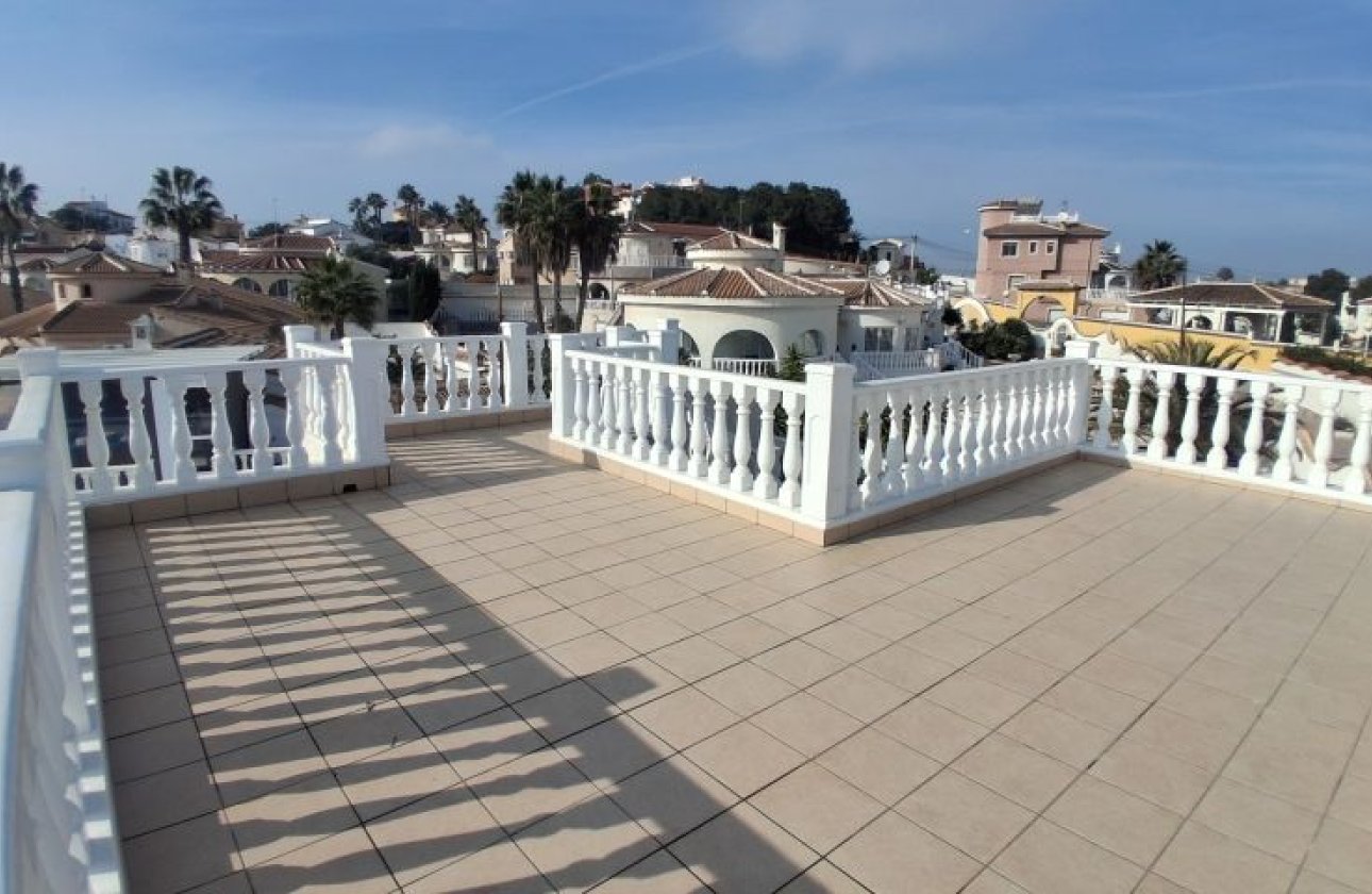 Resale - Villa - Rojales