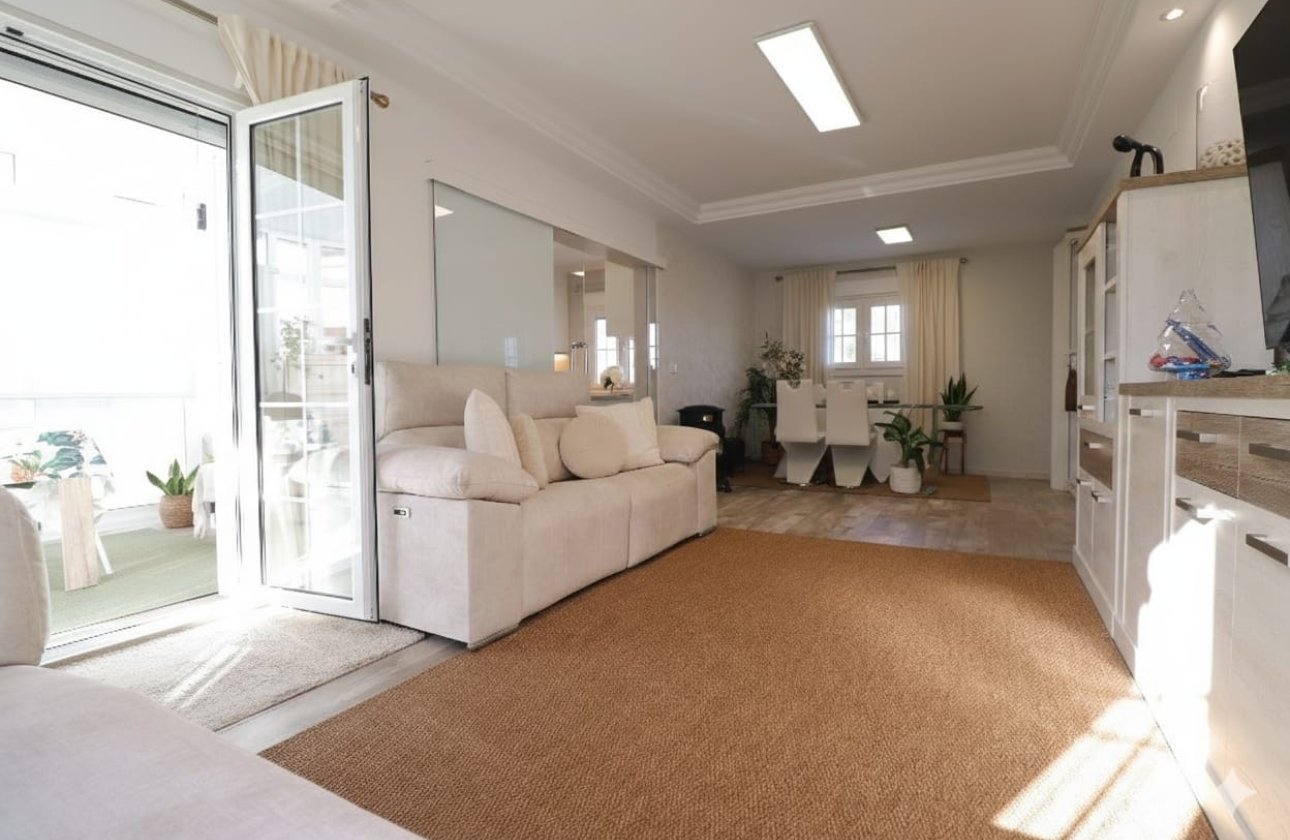 Resale - Villa - Orihuela Costa - Villamartin
