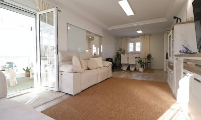 Resale - Villa - Orihuela Costa - Villamartin