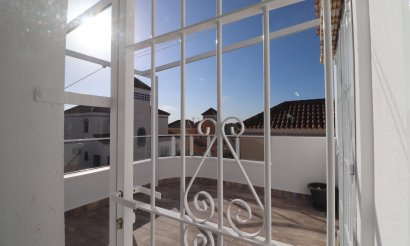 Resale - Villa - Orihuela Costa - Villamartin