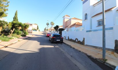 Resale - Villa - Orihuela Costa - Villamartin