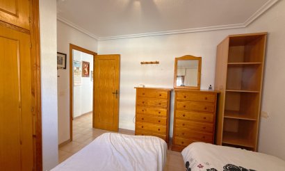 Resale - Apartment / flat - Punta Prima