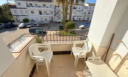 Resale - Apartment / flat - Punta Prima