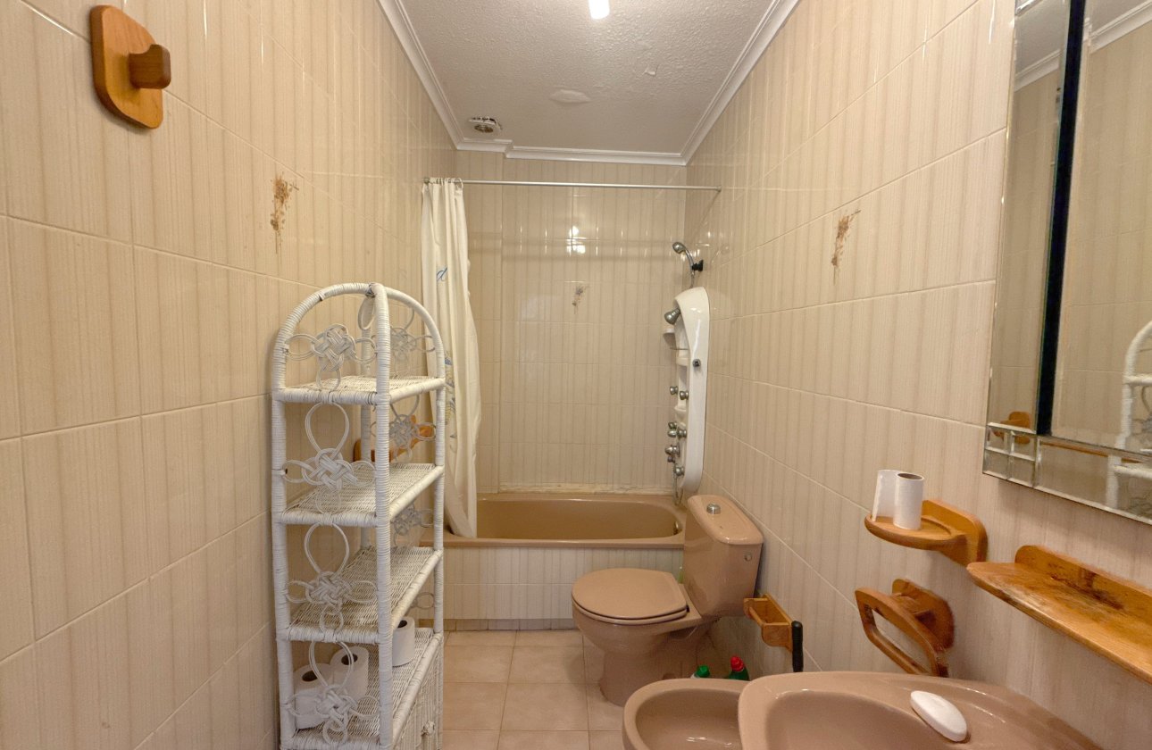 Resale - Apartment / flat - Punta Prima